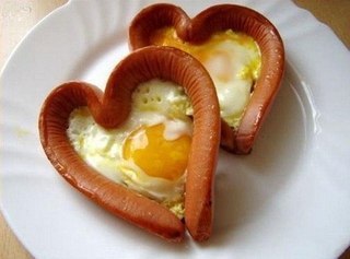 Яичница «Сердце» к завтраку