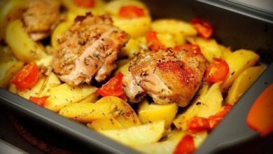 Курица, запечённая с картофелем