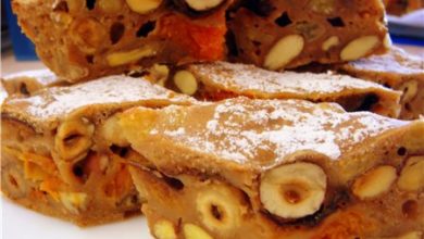 Ну очень вкусная выпечка без яиц, жира и сахара