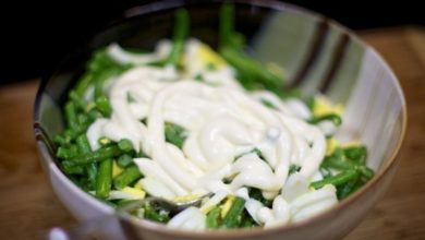 Салат из зеленой фасоли с яйцами